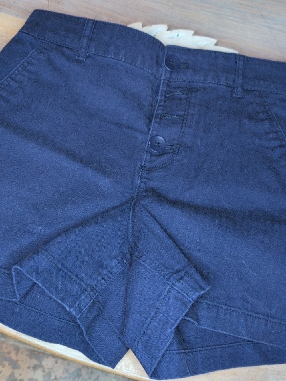 Old Navy Shorts 3.5 In Seam Shorts  High-Waist Button Front Shorts